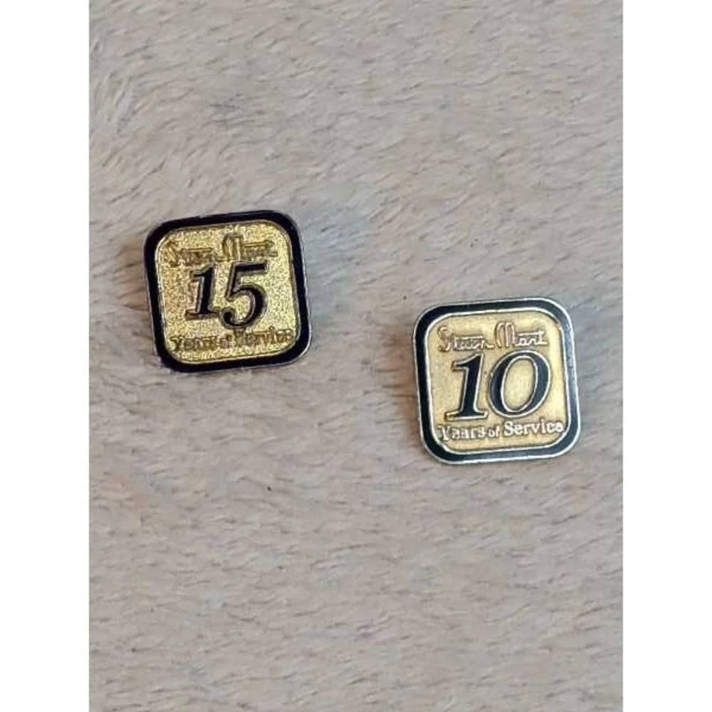 Vintage Stain Mart 10 & 15 Years of Service‎ Pins Gold Tone Square Pins